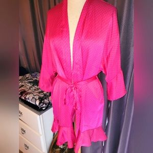 NWT VS Flounce Satin Robe